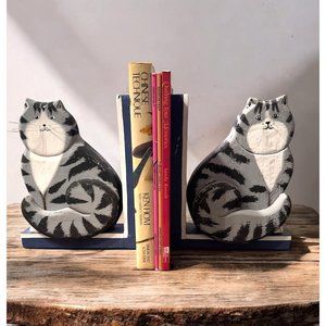 Wooden Gray Tabby Cat Bookends Blue & White Base